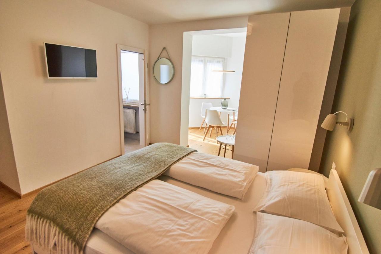 Isarcus Apartment *