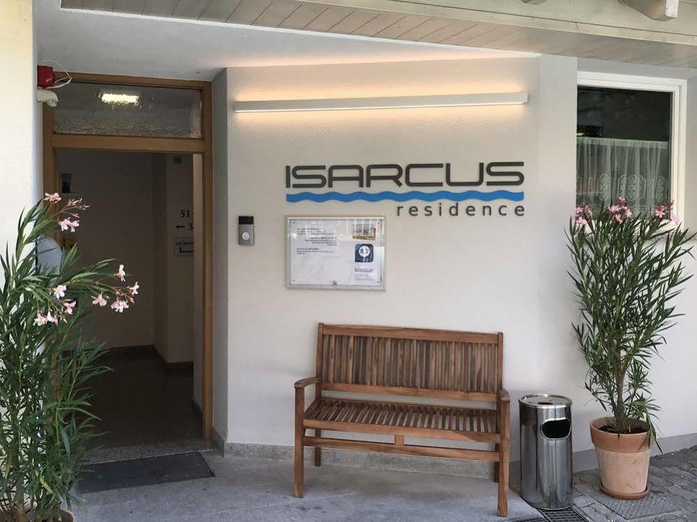 Isarcus